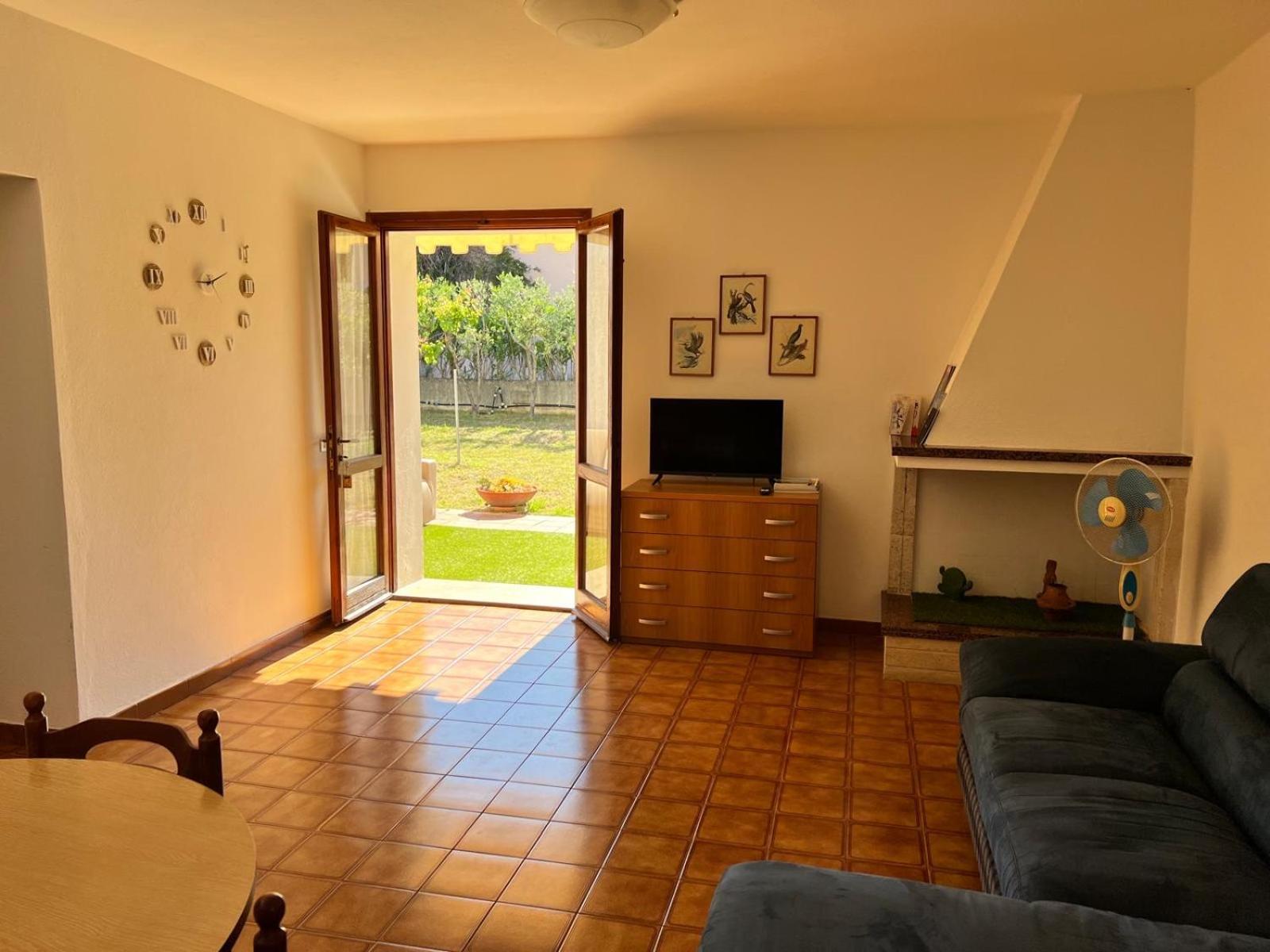 Private Apartment With Garden Cannigione Exteriör bild